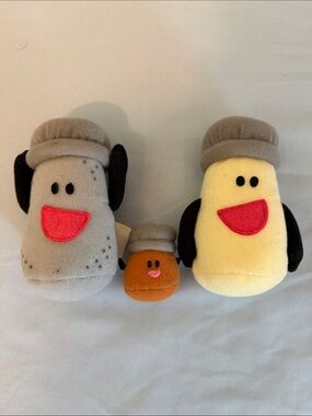 Blues clues Mr. Salt Mrs. Pepper and Paprika